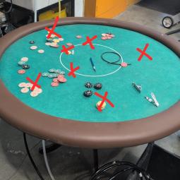 poker table 